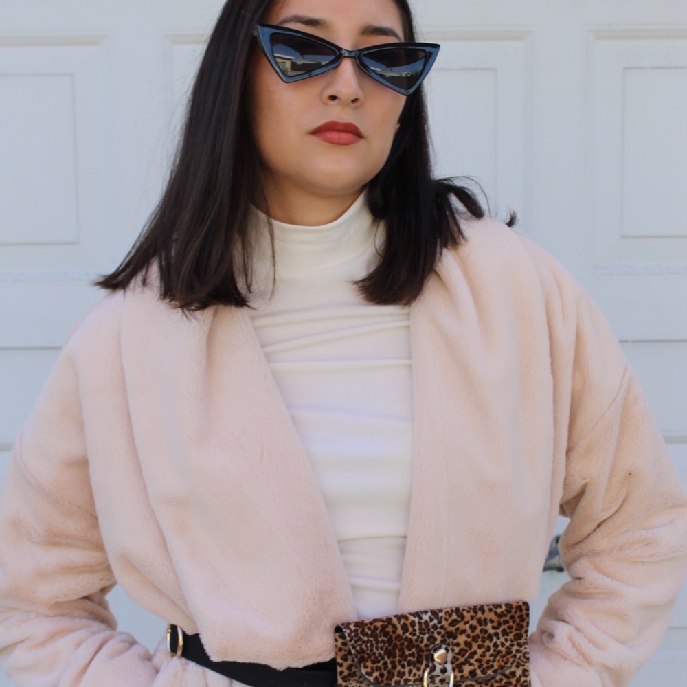 🆕️Winter Essentials //Fluffy blush coat - Picture 6 of 8